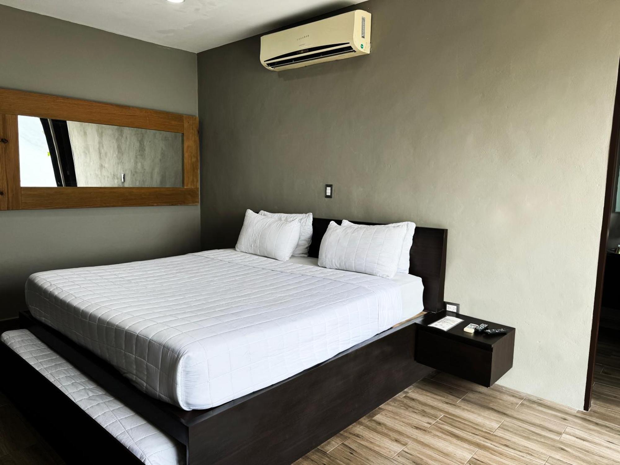 Cardedeu Hotel Lago De Coatepeque El Congo Екстер'єр фото